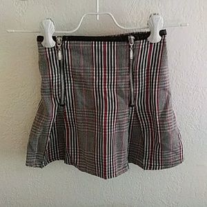 Plaid skirt. Great condition. non-smoking house
